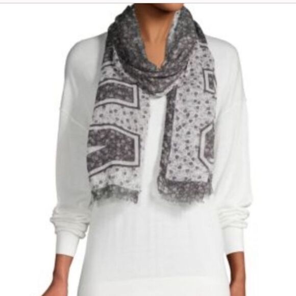 Vince camuto logo scarf black white gray NWT‎ - Picture 1 of 6